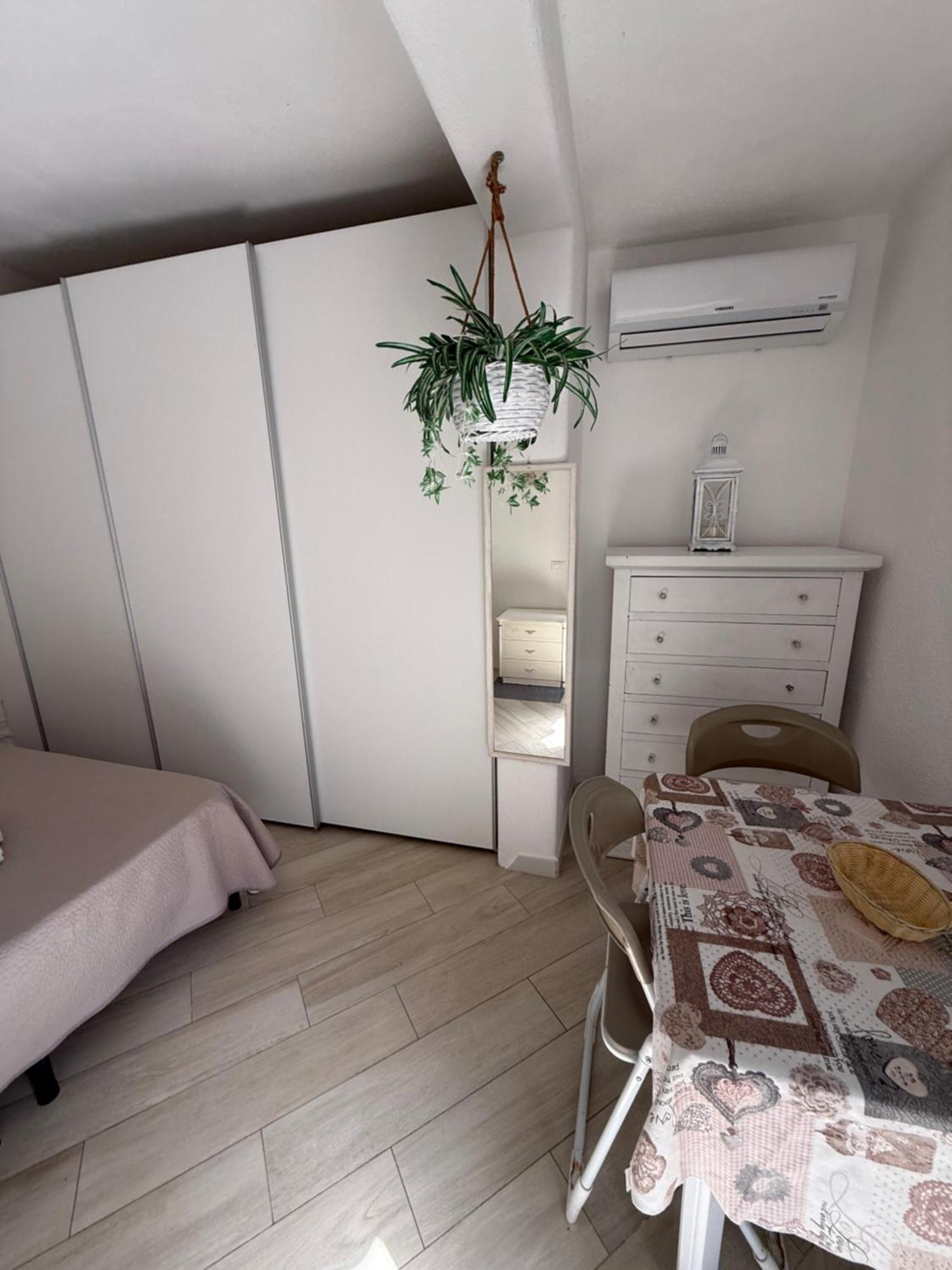 Fantasy House Ischia Hotel Forio  ภายนอก รูปภาพ